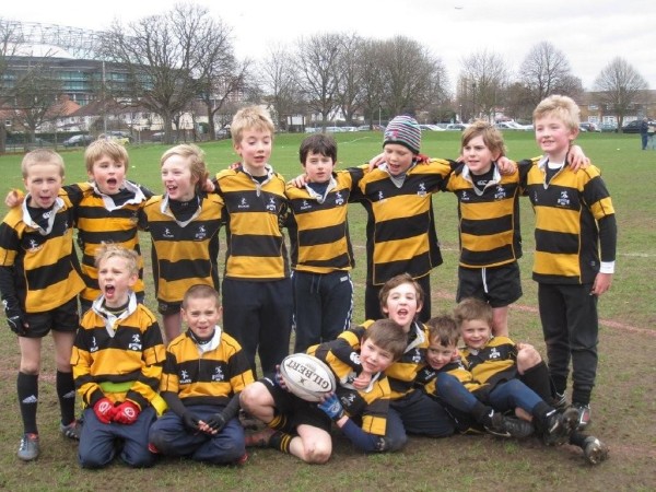 Season starts Sunday 6th September 2009, 10am - 12pm at the Recreation Ground, Lingfield Road.

Friday Night Training starts on 4th September 2009, every Friday 5pm - 6.45pm  - at Edenbridge Leisure Centre.

Please bring both boots & trainers, gum shields & water
